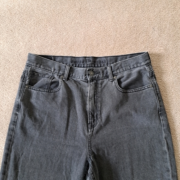 American Eagle Jeans Women's Size 10 Mom Jean Grey Denim High Rise - Picture 2 of 13